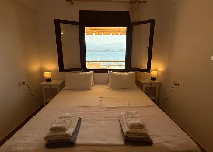 Apartament Alekos Houses-waters Edge