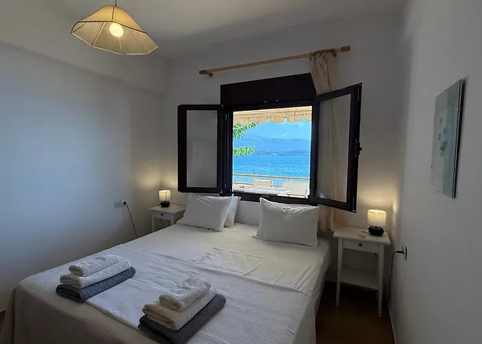 Alekos Houses-waters Edge Apartament *