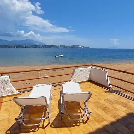 Alekos Houses-waters Edge * Lixúri