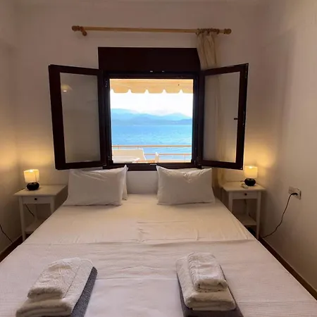 Apartament Alekos Houses-waters Edge